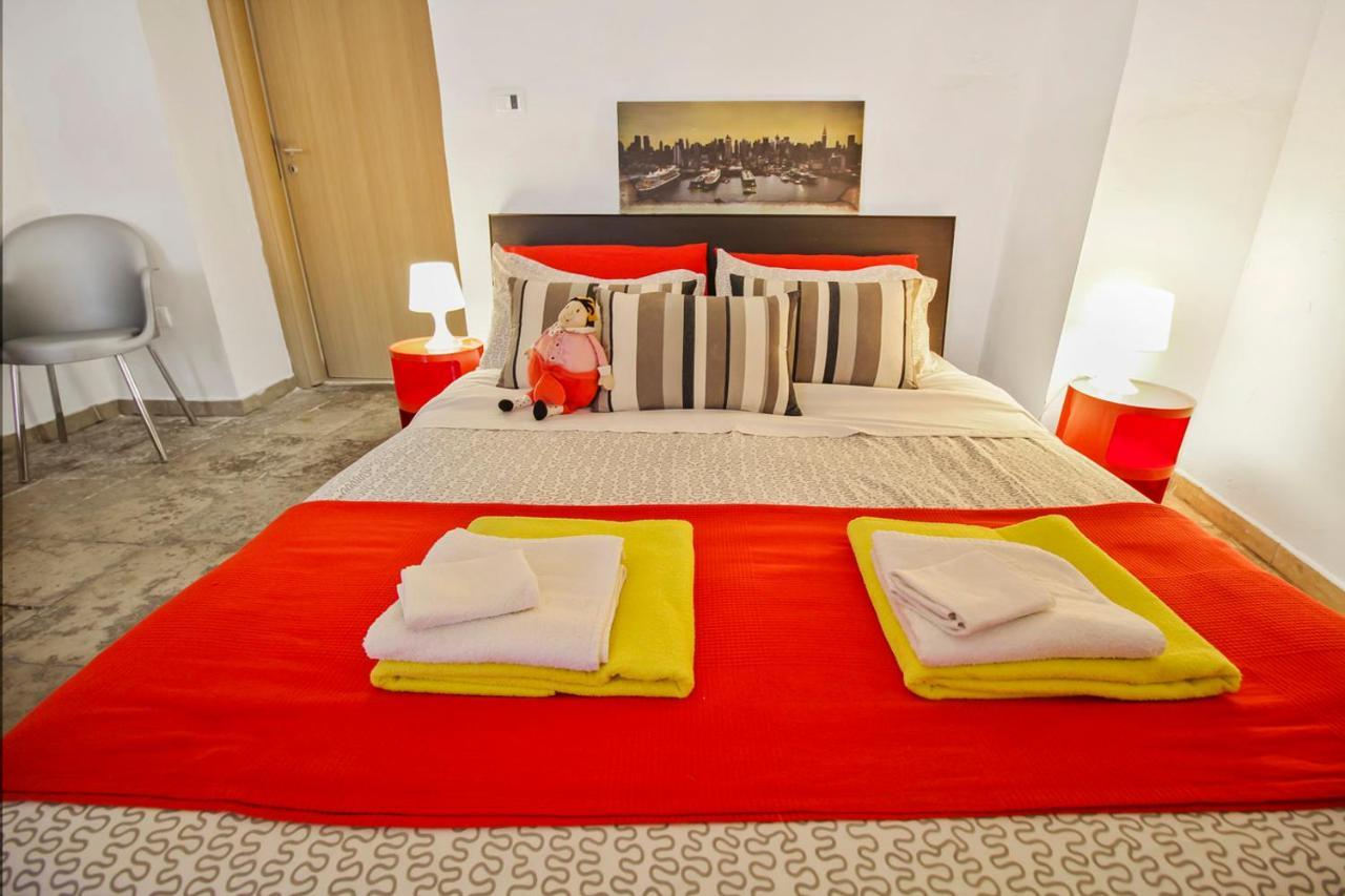 ברינדיזי B&B Affittacamere Del Teatro מראה חיצוני תמונה